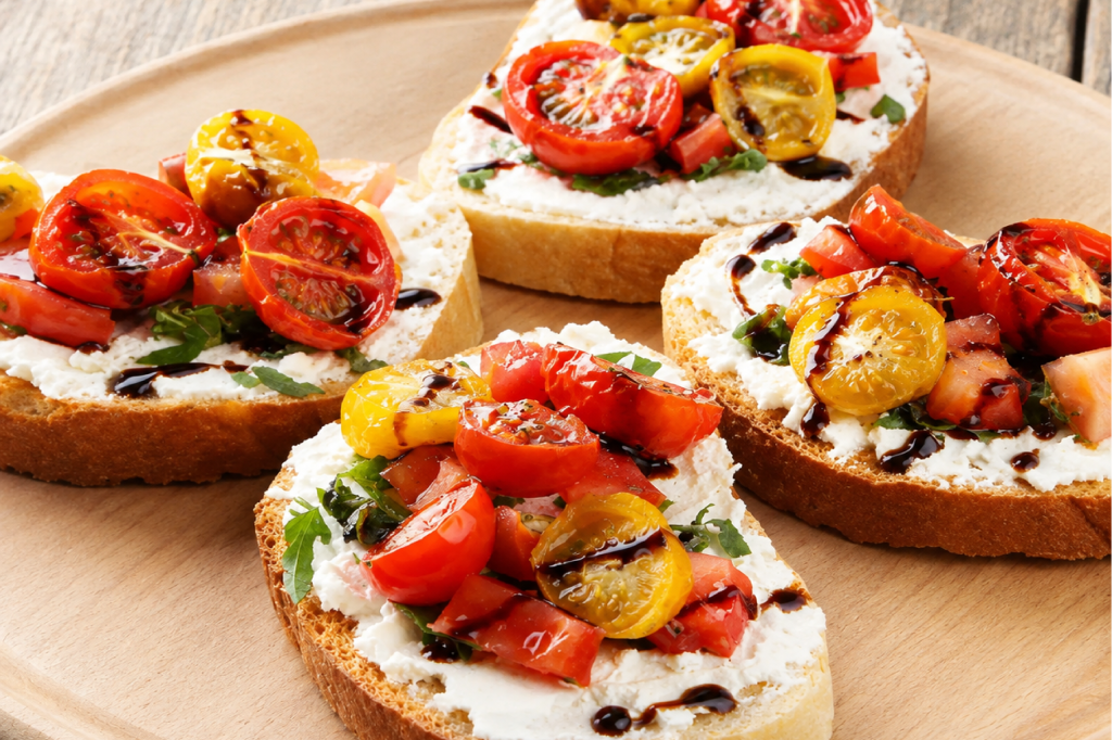 Bruschettas de ricotta y tomates Cherry